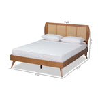 Letto con base in legno con finitura noce e rattan sintetico